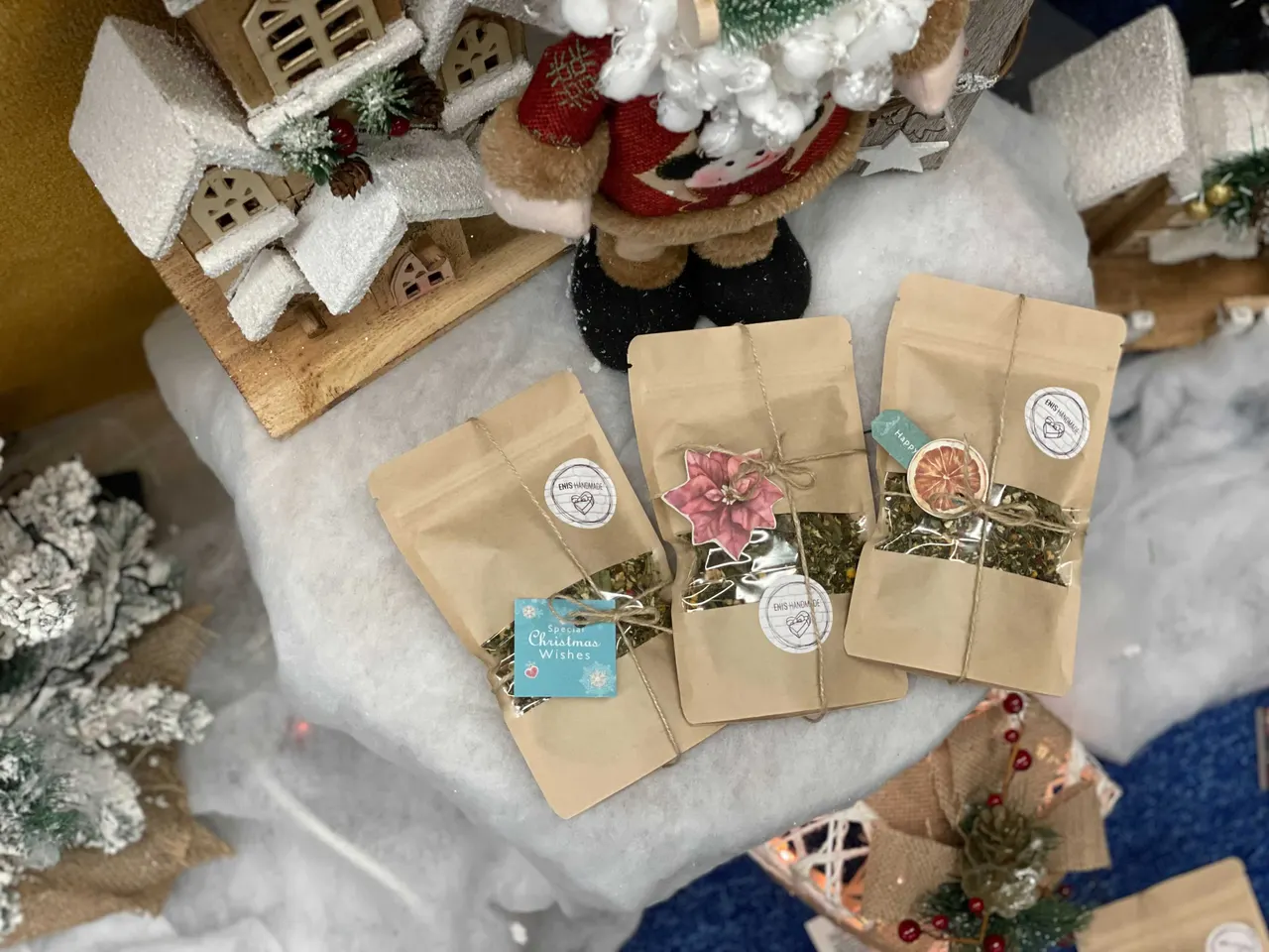 Пакетчета чай с логото на ENIs Handmade